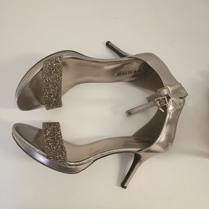 Shoes 9.5 M